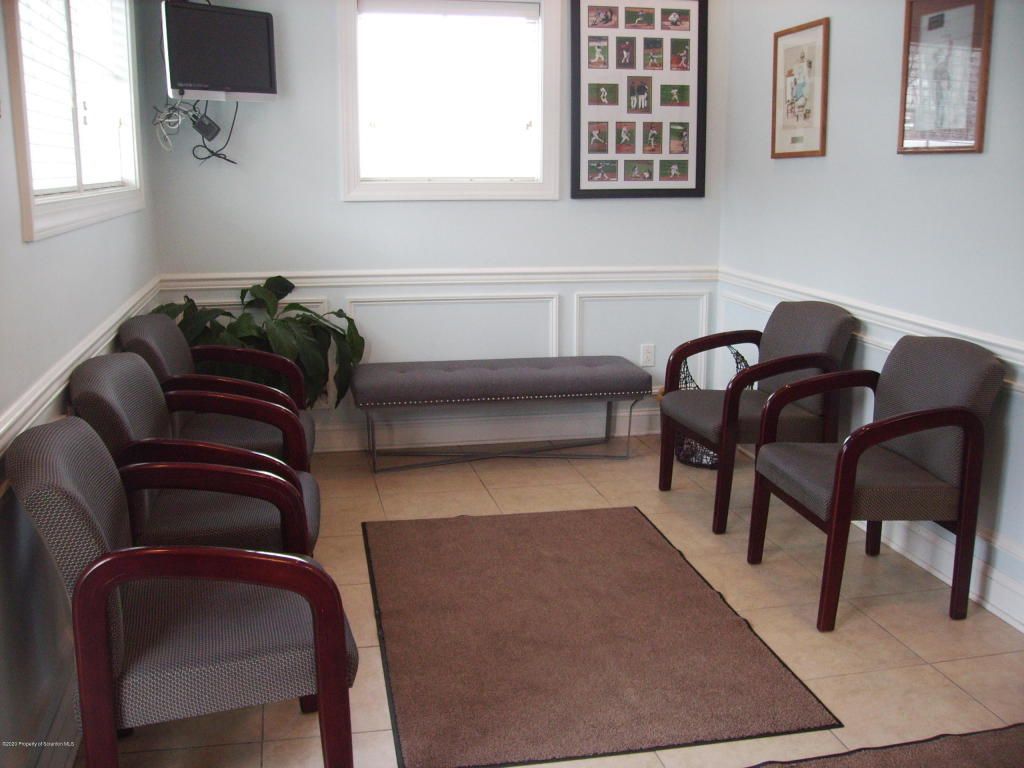 1661 N Keyser Ave, Scranton, PA 18508